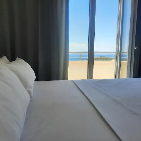 Anny De Luxe With Sea View *